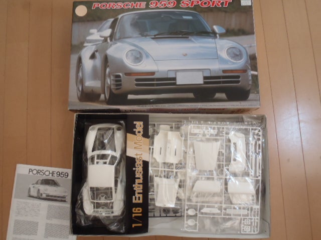 フジミ1/16ポルシェ959スポルト制作記1 | プラモデルギャラリーRFマン