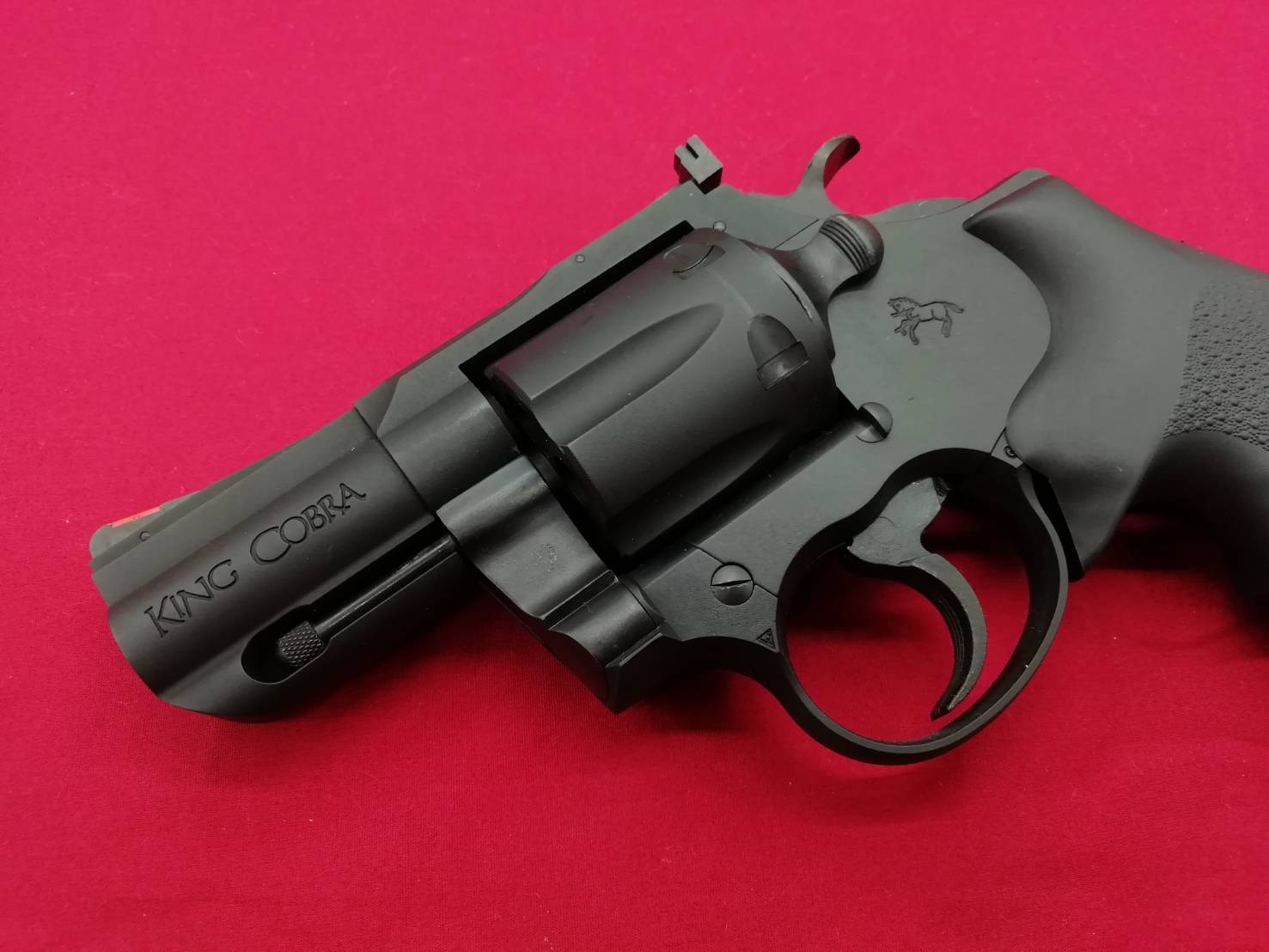 KSC キングコブラ 2.5インチ レビュー | GUNの細道