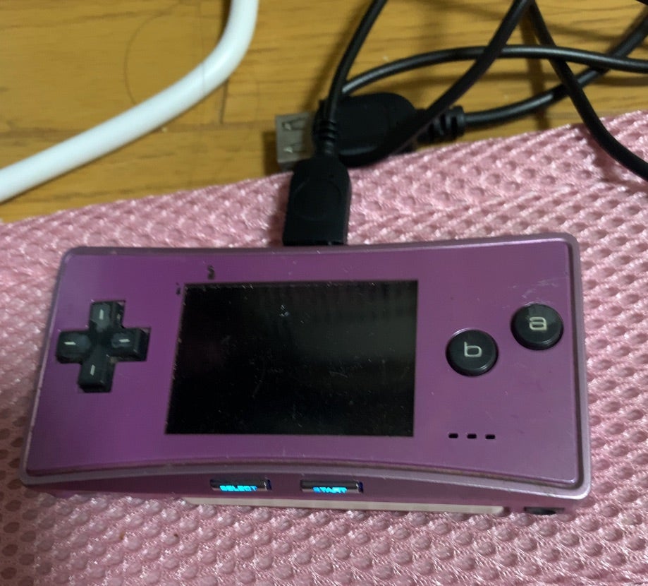ゲームボーイミクロ（ジャンク）動作確認と修理（1） | ダディ