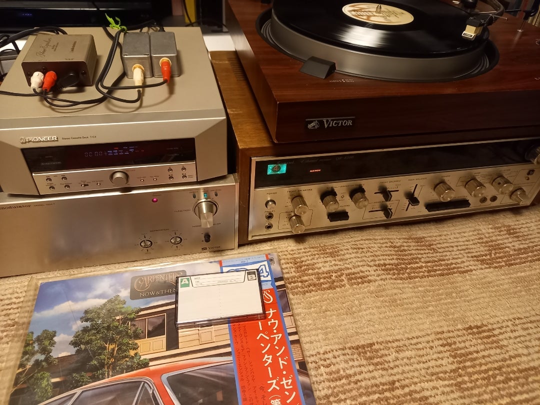 ソニーカセットデッキ TC-WE435とCD-4レコード録音済みメタルカセット