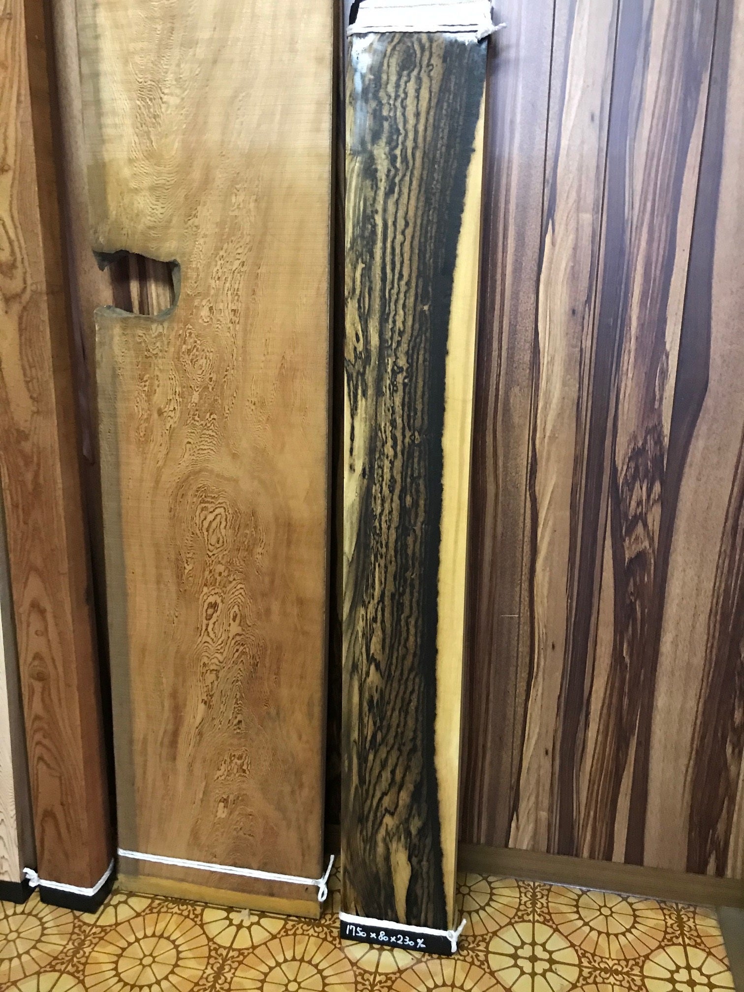 黒柿（極上縞杢） | 銘木・原木・製品 ㈱ウッディ・ヒロ