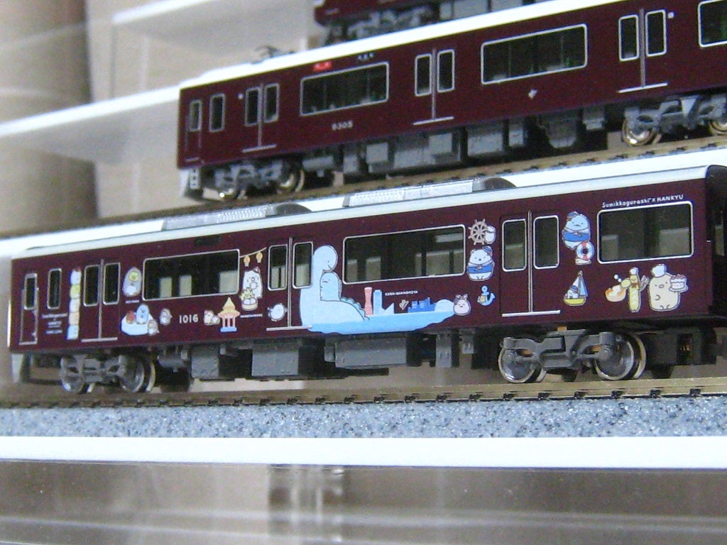 阪急1000系 すみっコぐらしラッピング・神戸線 8両編成セット | まだ