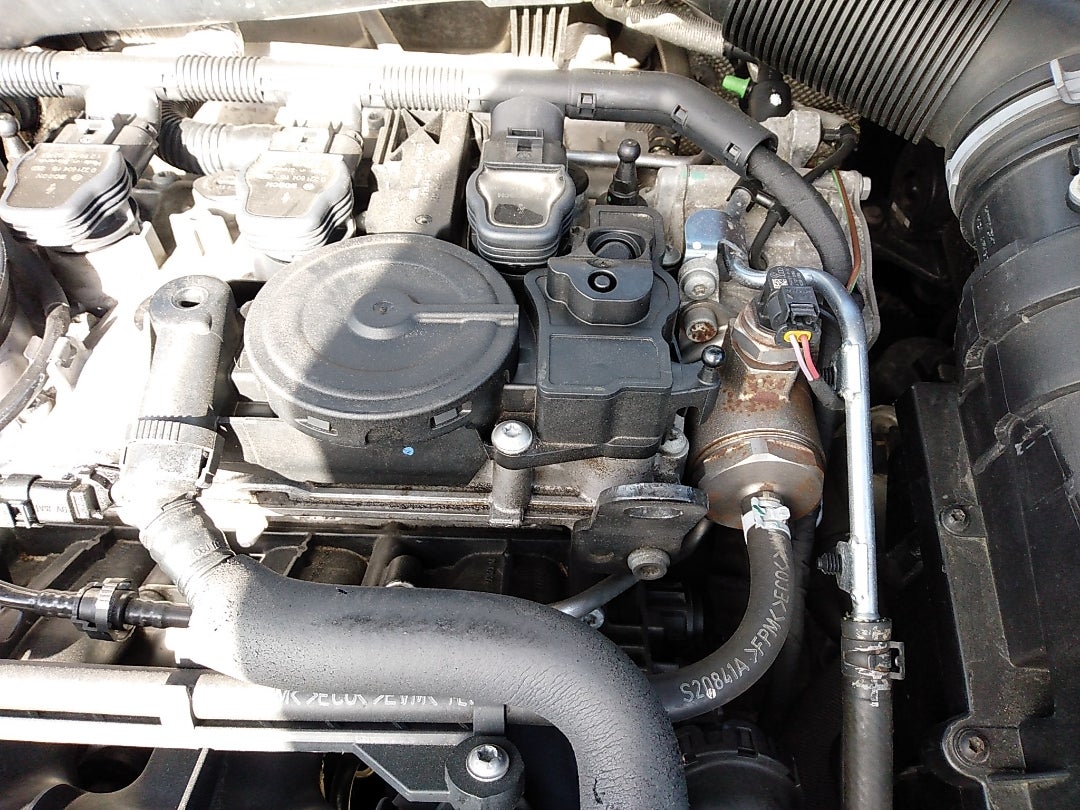 GTI 高圧燃料ポンプ交換 | イトアキのブログ