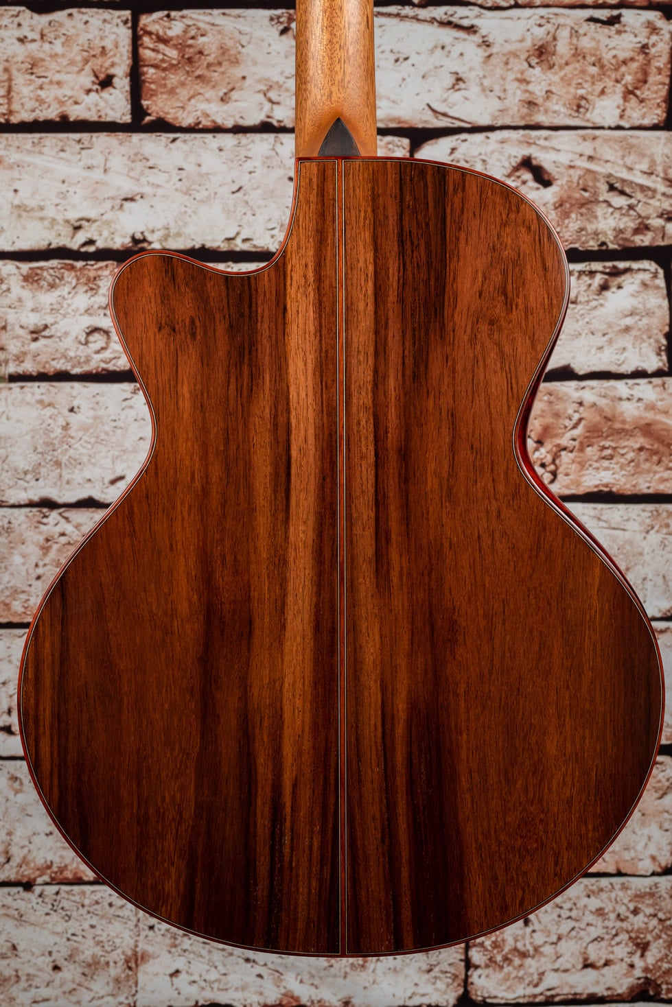 音の厚みと深みが桁違いのマダガスカル・ローズウッドのギター【過去