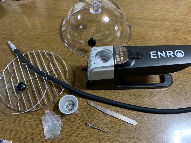 買ってよかったもの】この1台が今晩の主役！目の前で楽しむ燻製料理