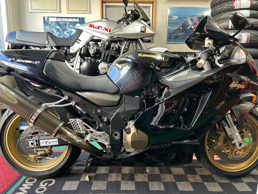 とぅえるぶ（ZX-12R&CB400SF） | 宍道湖松江城美術館 松江のバイク好き