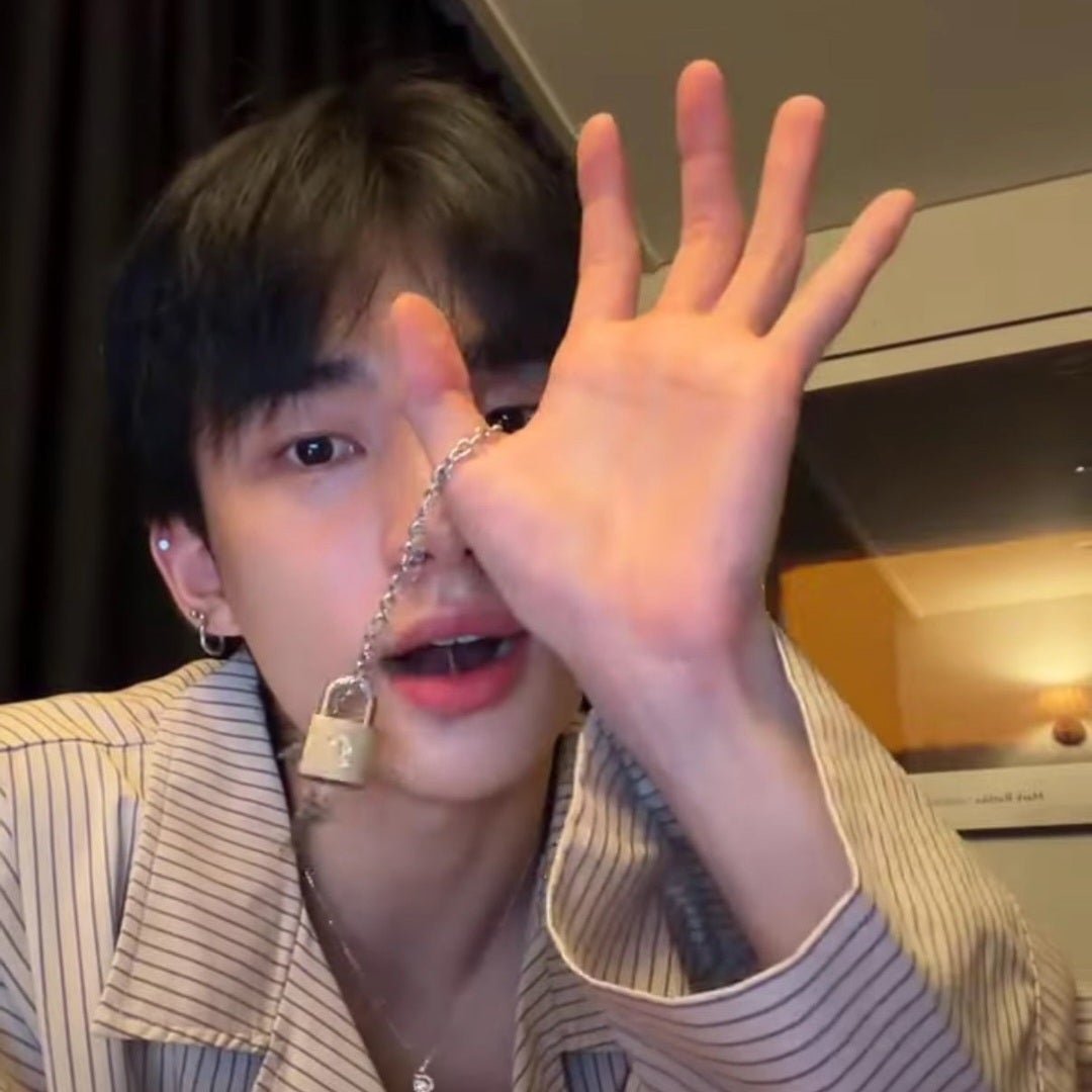 ヒョンジン 、メンプログッズの南京錠ネックレス | スキズ