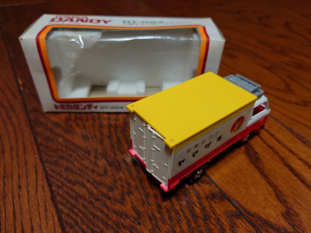 トミカダンディ DT- 004 三菱キャンター ヤマザキパン | retorotoys の