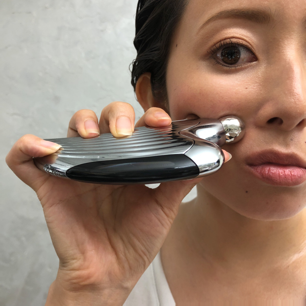 口コミでも人気のリファ新製品！ReFa CAXA RAY（カッサレイ）を使った