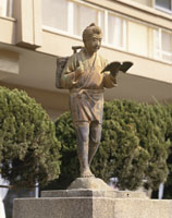 二宮金次郎銅像[25086003649]の写真・イラスト素材｜アマナイメージズ