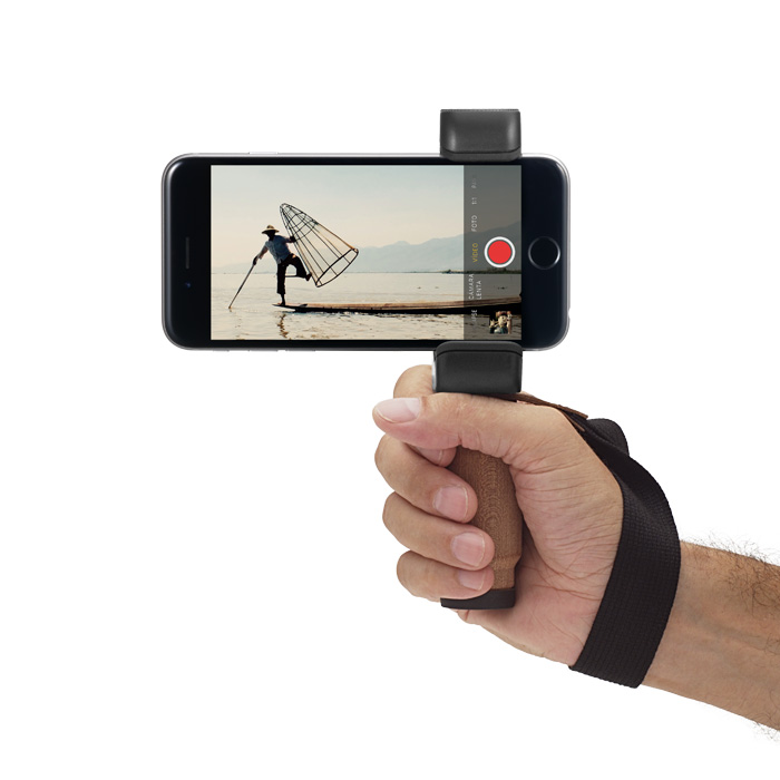 スマホ写真のクオリティーを上げる4つのハンドグリップがすごい