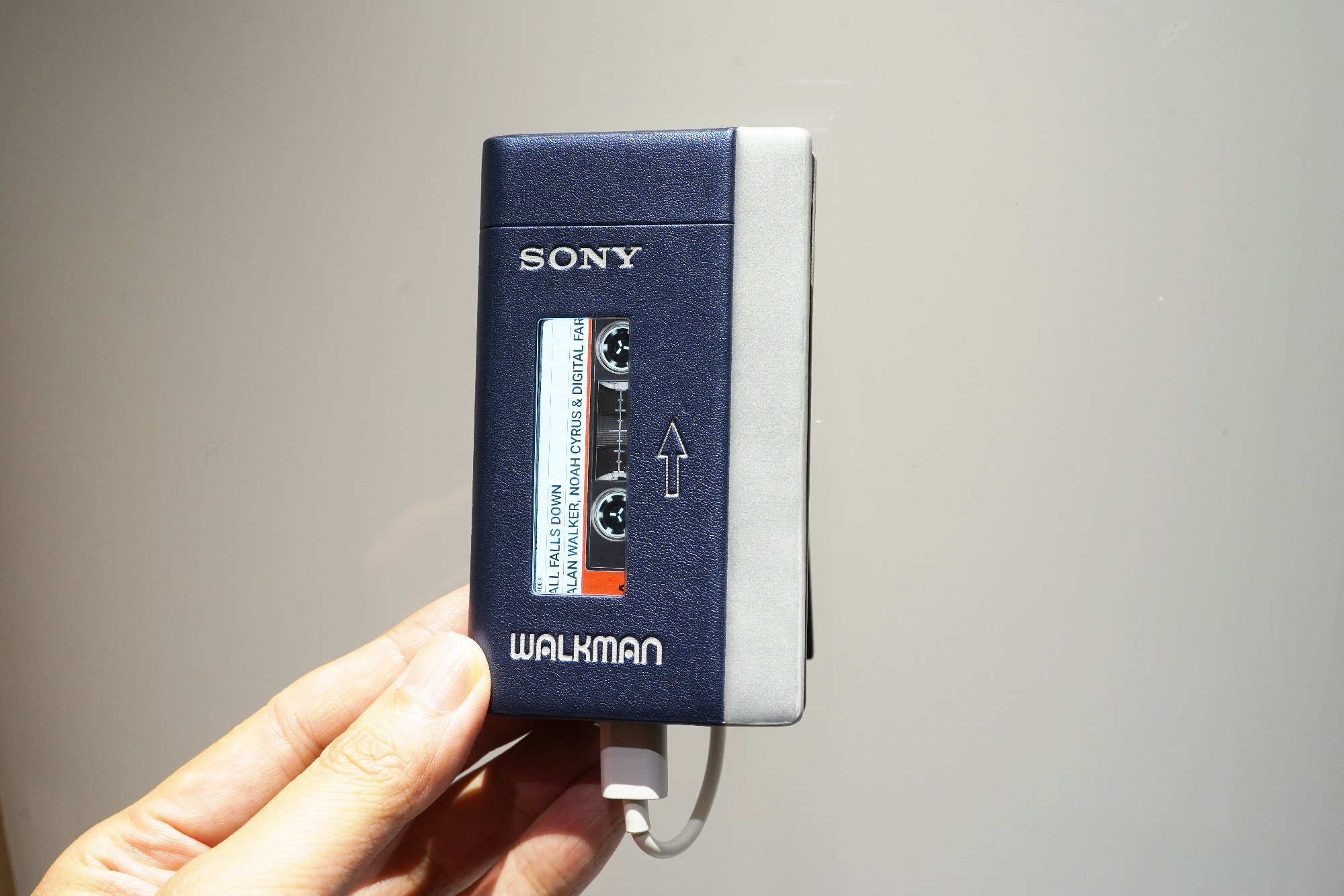 懐かしすぎ！世界中が注目「ウォークマン40周年記念モデル」の中身って