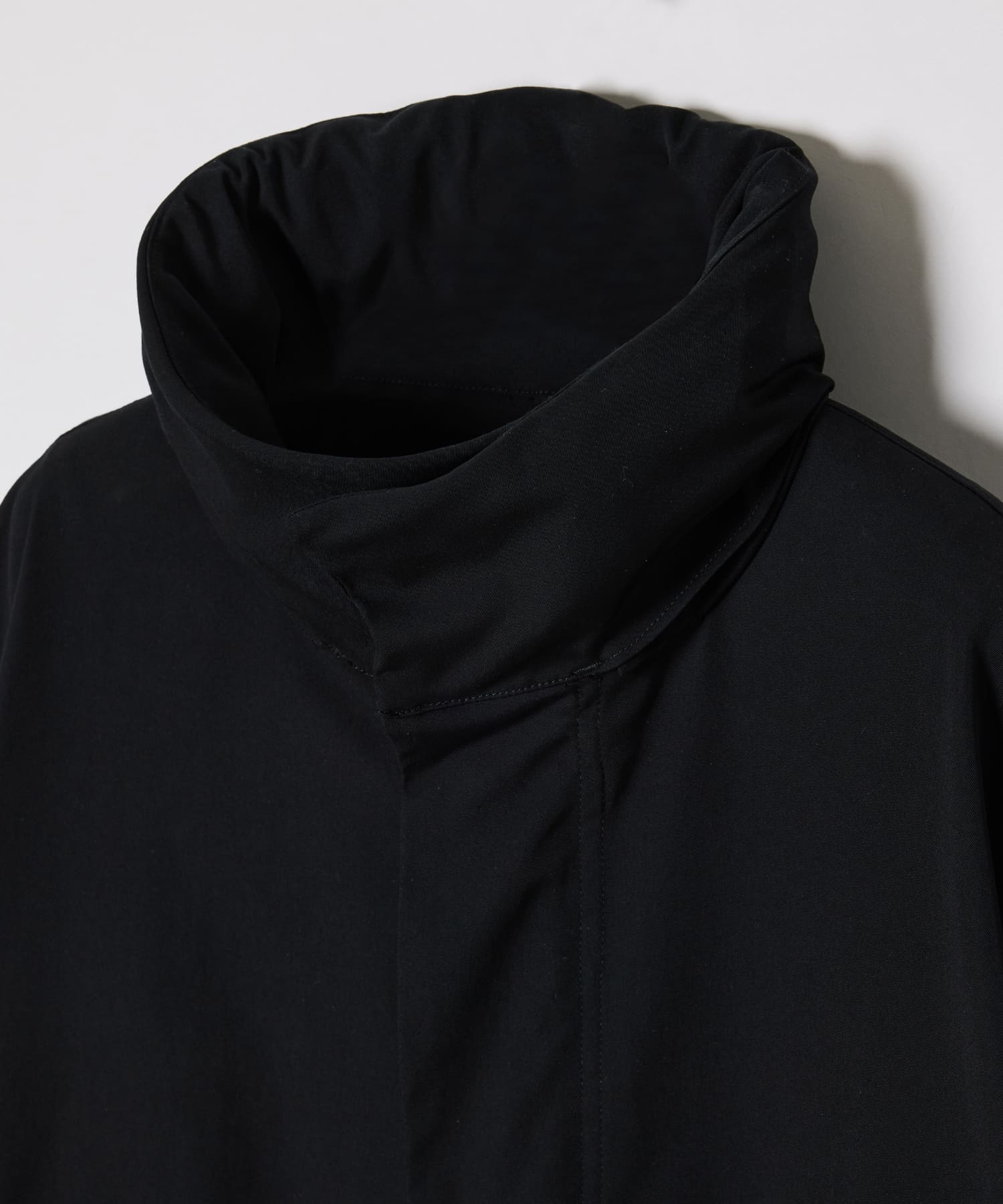 HONEYEE.COM | HYKEのBIOTOP別注ミリタリーコートが発売に