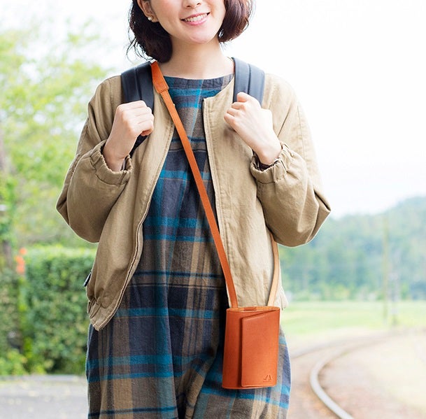 おでかけ文庫】好きな本とおでかけ♪本革ショルダータイプのブック