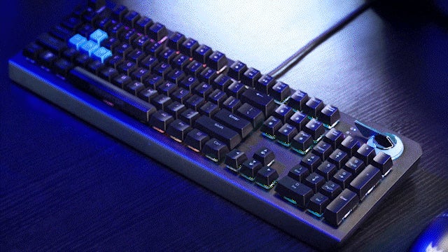 業界初採用の特許技術！スイッチ1つで青軸赤軸が切り替えられる