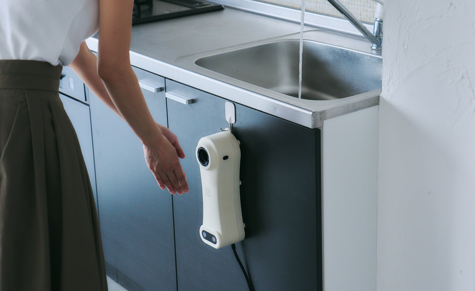 Livinfla HUWASARA コンパクト ボディドライヤー – Makuake STORE