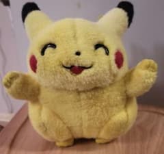 TOMY ピカチュウ ニコニコ ぬいぐるみ - メルカリ