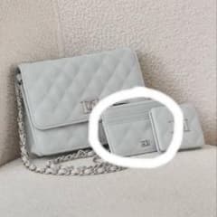 ダーリッチ DDロゴキルティングトラベルセット パスケース SAX - メルカリ