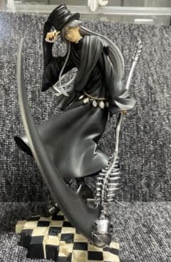 黒執事】葬儀屋 アンダーテイカー フィギュア - メルカリ