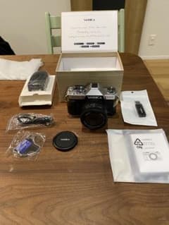 YASHICA FX-D100デジタルカメラ 28mmレンズ付 ほぼ新品 - メルカリ