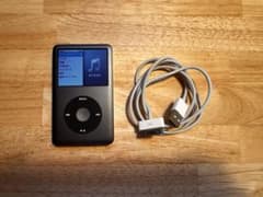 iPod classic 160GB （充電ケーブル付き） - メルカリ