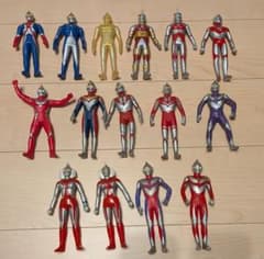 ウルトラマンソフビセット15体 - メルカリ