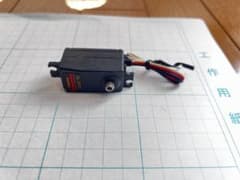 Futaba BLS551 ブラシレスサーボ 通電確認済 - メルカリ