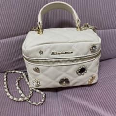 JILL BY JILLSTUART ブローチバニティバッグ - メルカリ