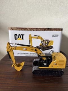 CAT 320 Hydraulic Excavator 1:50スケール - メルカリ