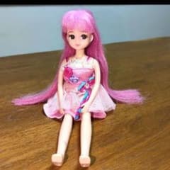 リカちゃん人形 ピンク髪 花モチーフ - メルカリ