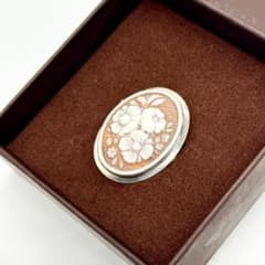 Salvatore Ferragamo フェラガモ ブローチ カメオ 925 - メルカリ