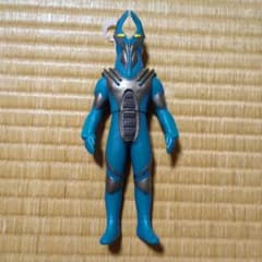 レイブラッド星人 ソフビ - メルカリ