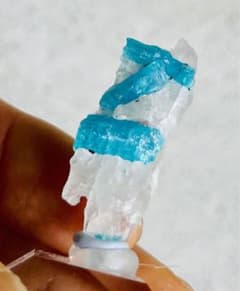 パライバトルマリン 原石 母岩付き - メルカリ