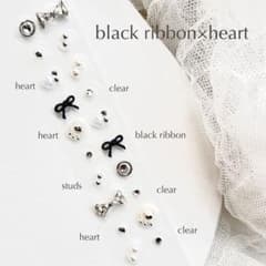 耳ツボジュエリー 再販 20粒 2点目500円 ブラックリボンハート - メルカリ