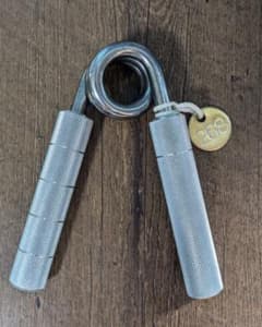 GHP #10 (Level 10) レーティング済みハンドグリッパー - メルカリ