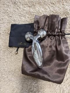 ReFa 美顔ローラー 専用ポーチ付き - メルカリ