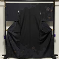 D308 訪問着 桜 黒地 金彩 正絹 着物 袷 極美品 - メルカリ