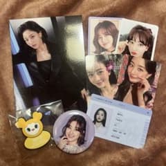 TWICE ジヒョ グッズ セット トレカ ポストカード 缶バッジ ジブリー