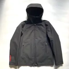 2026年最新】プラダ ゴアテックスの人気アイテム - メルカリ