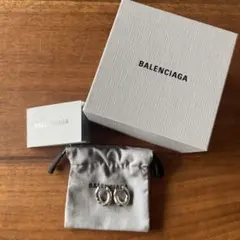 2026年最新】balenciaga ピアスの人気アイテム - メルカリ