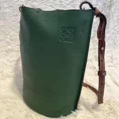 2026年最新】LOEWE ショルダーバッグの人気アイテム - メルカリ