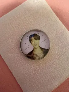 2026年最新】bts ホソク 缶バッジの人気アイテム - メルカリ