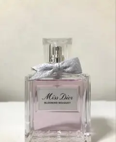 2026年最新】ディオールブルーミングブーケの人気アイテム - メルカリ