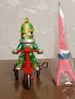 2026年最新】ケムール人 三輪車の人気アイテム - メルカリ