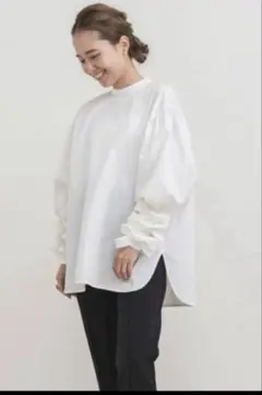 2026年最新】yori ブラウス shiroconの人気アイテム - メルカリ