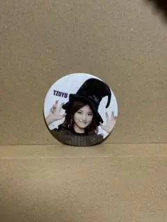 2026年最新】twiceツウィ缶バッジの人気アイテム - メルカリ