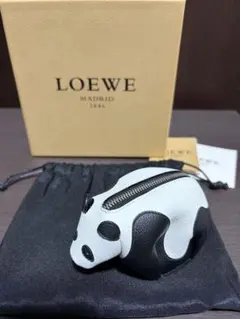 2026年最新】ロエベパンダの人気アイテム - メルカリ