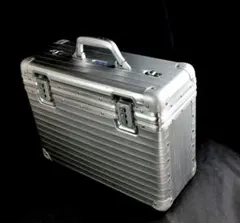 2026年最新】リモワ パイロットの人気アイテム - メルカリ