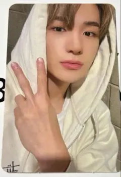 2026年最新】the boyz ヒョンジェ roarの人気アイテム - メルカリ