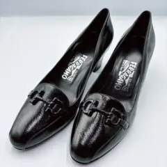 2026年最新】ferragamo ガンチーニ パンプスの人気アイテム - メルカリ